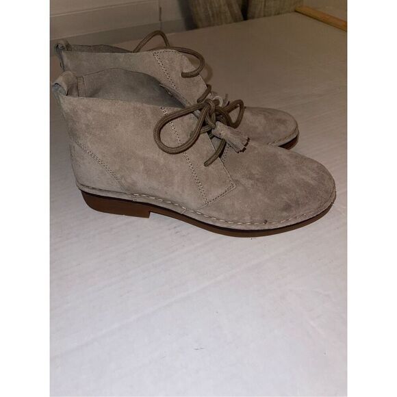 Hush Puppies Cyra Catelyn Women's 7 Suede Lace Up Chukka Ankle Taupe Boots A36 - Picture 4 of 8